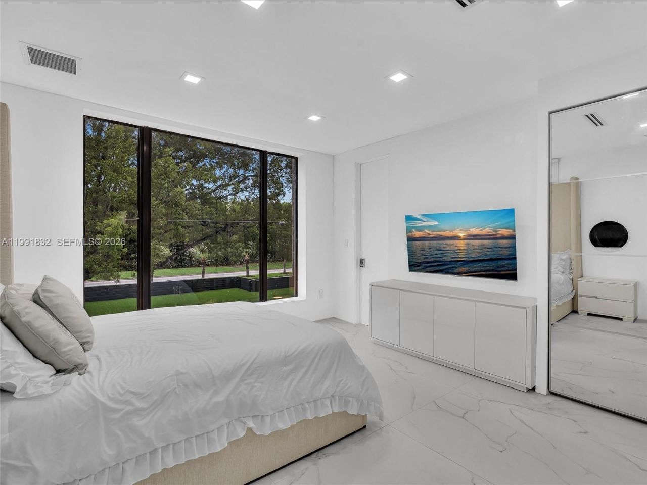 3010 Alton Rd , Miami Beach, FL 33140 Photo