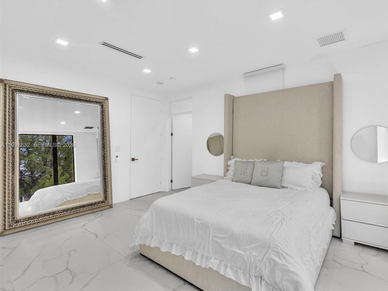 3010 Alton Rd , Miami Beach, FL 33140 Photo