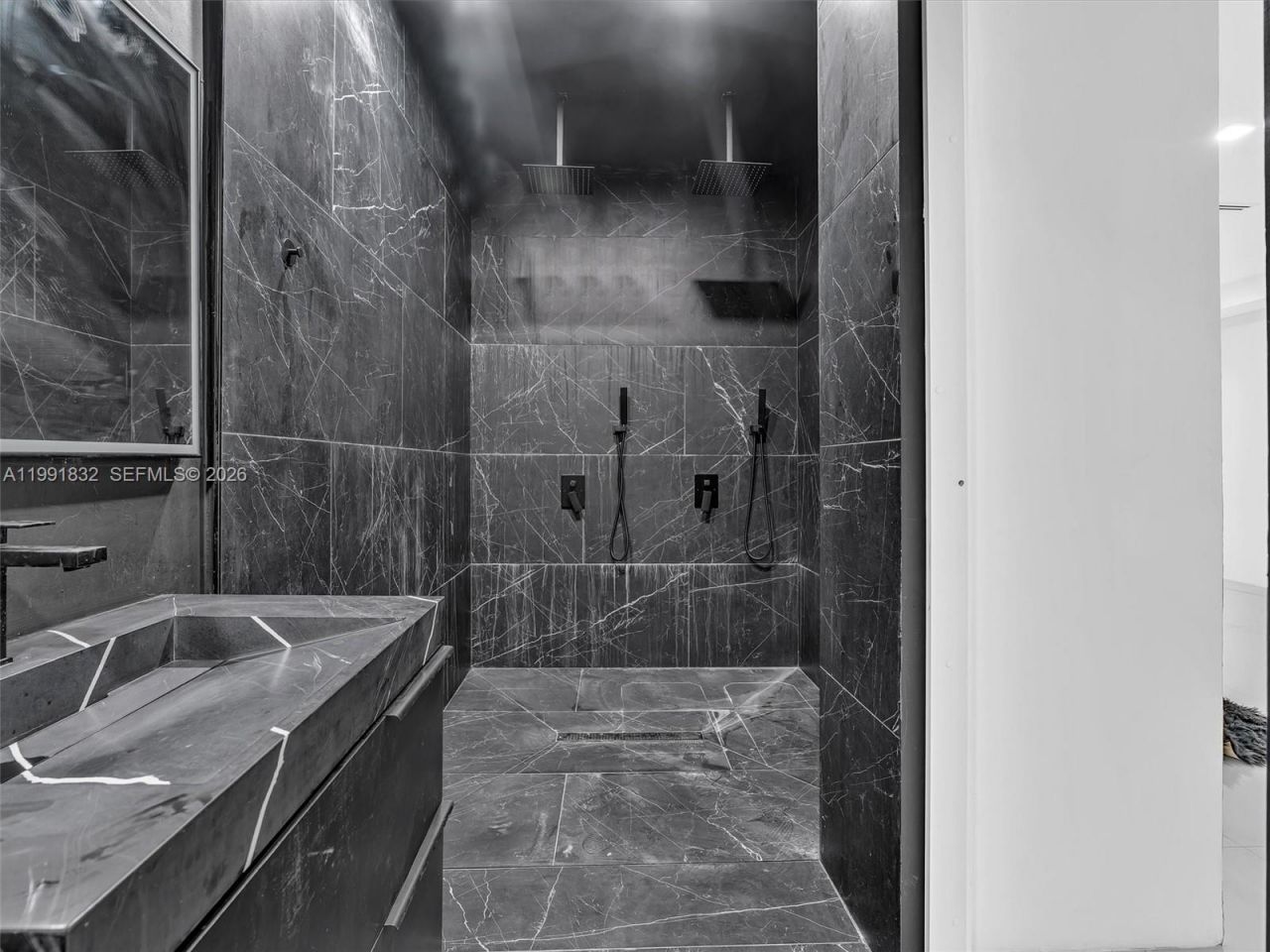 3010 Alton Rd , Miami Beach, FL 33140 Photo