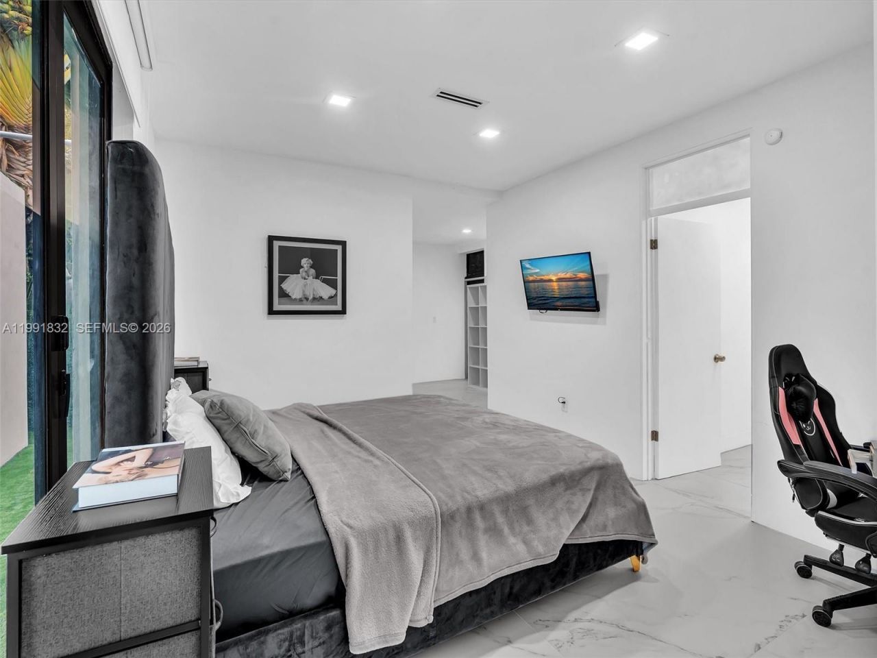 3010 Alton Rd , Miami Beach, FL 33140 Photo