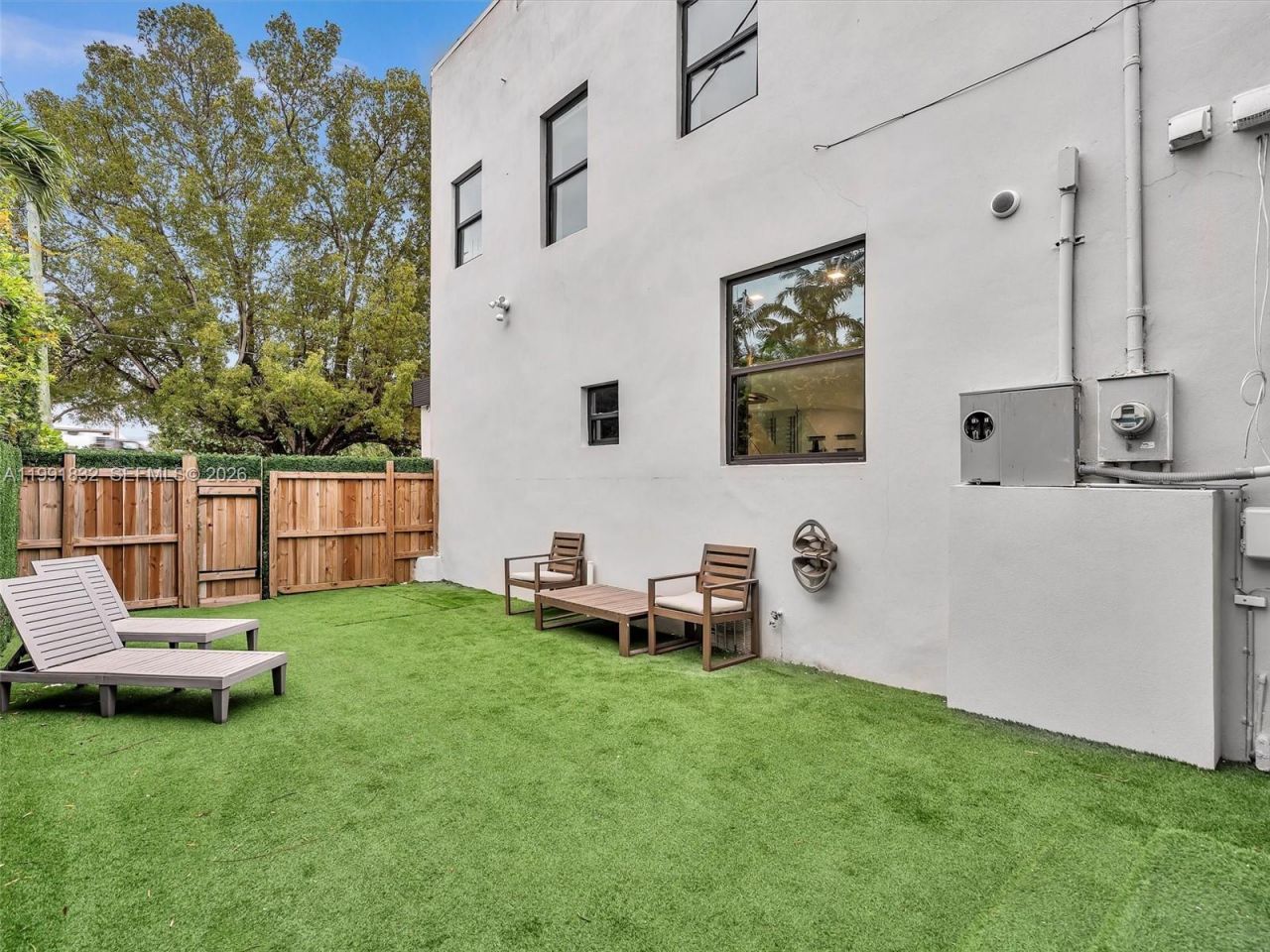 3010 Alton Rd , Miami Beach, FL 33140 Photo