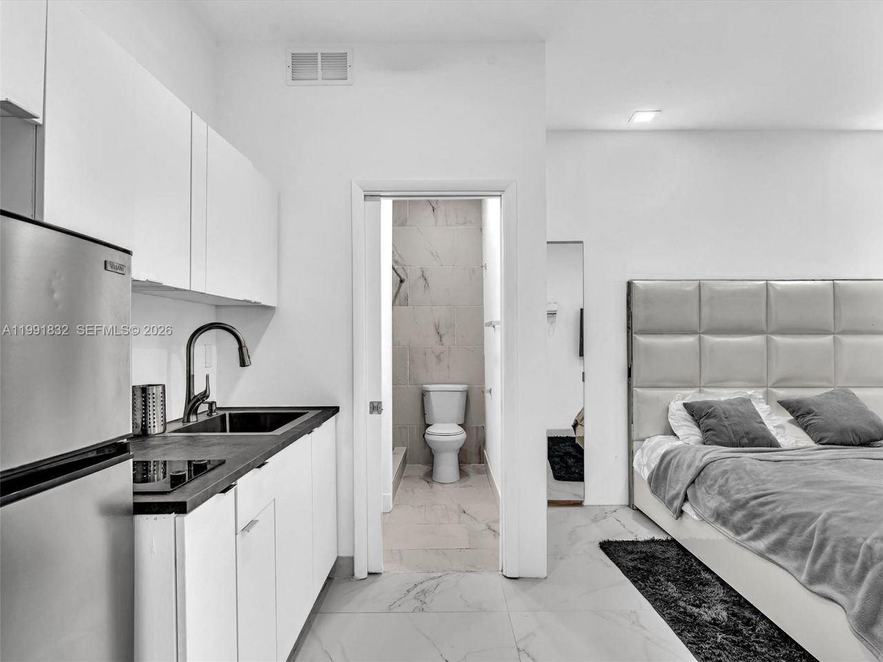 3010 Alton Rd , Miami Beach, FL 33140 Photo