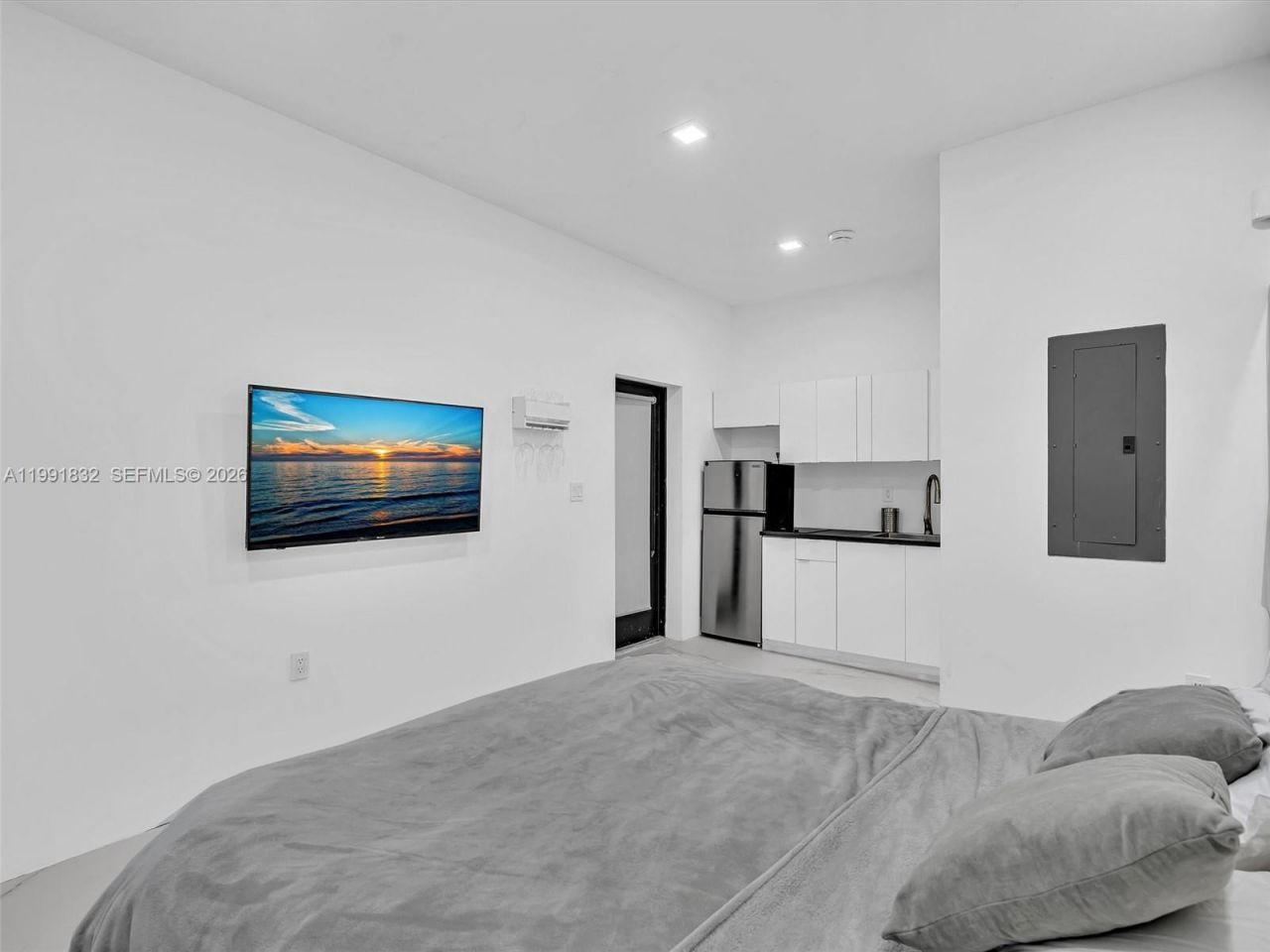 3010 Alton Rd , Miami Beach, FL 33140 Photo