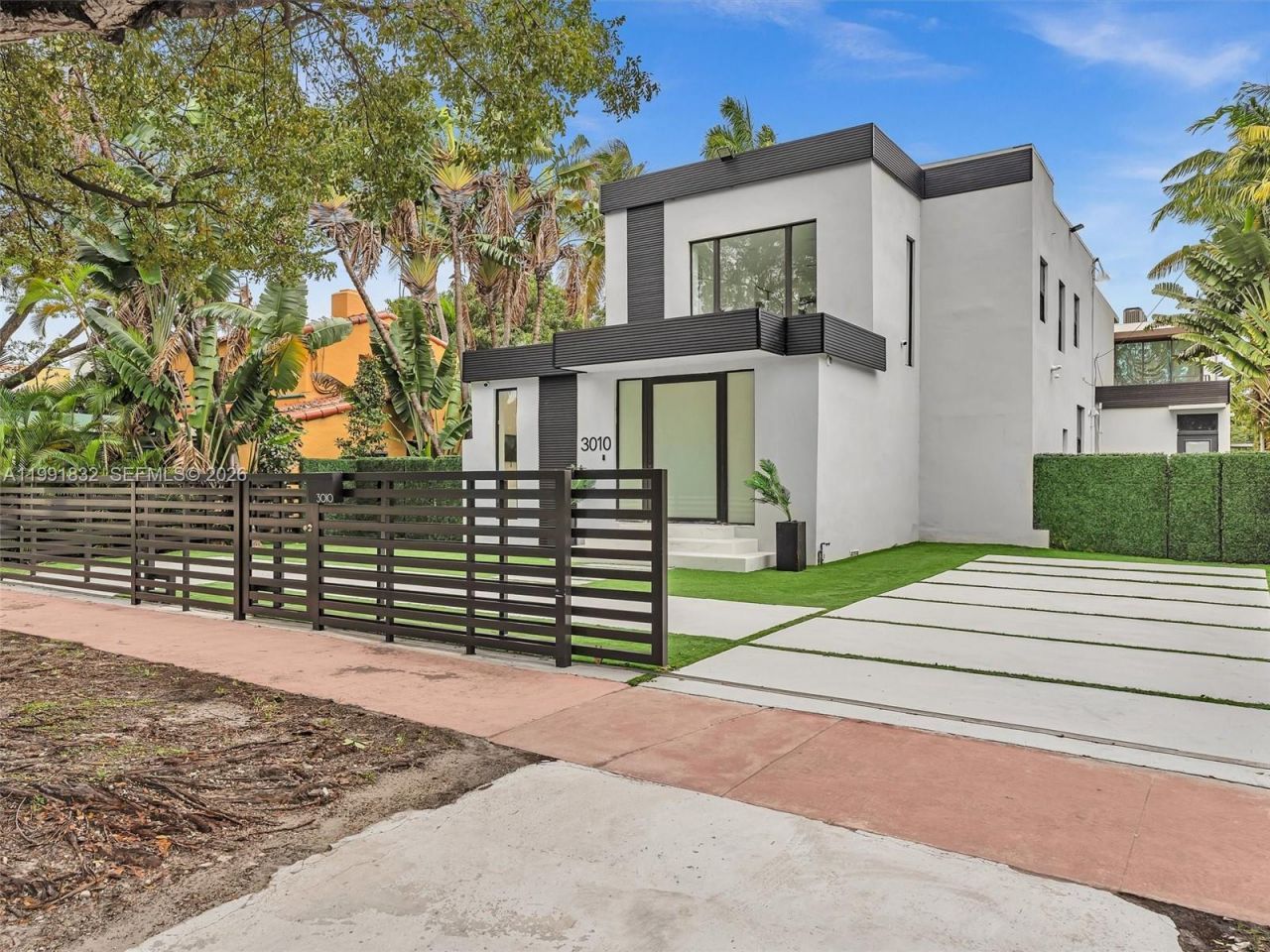 3010 Alton Rd , Miami Beach, FL 33140 Photo