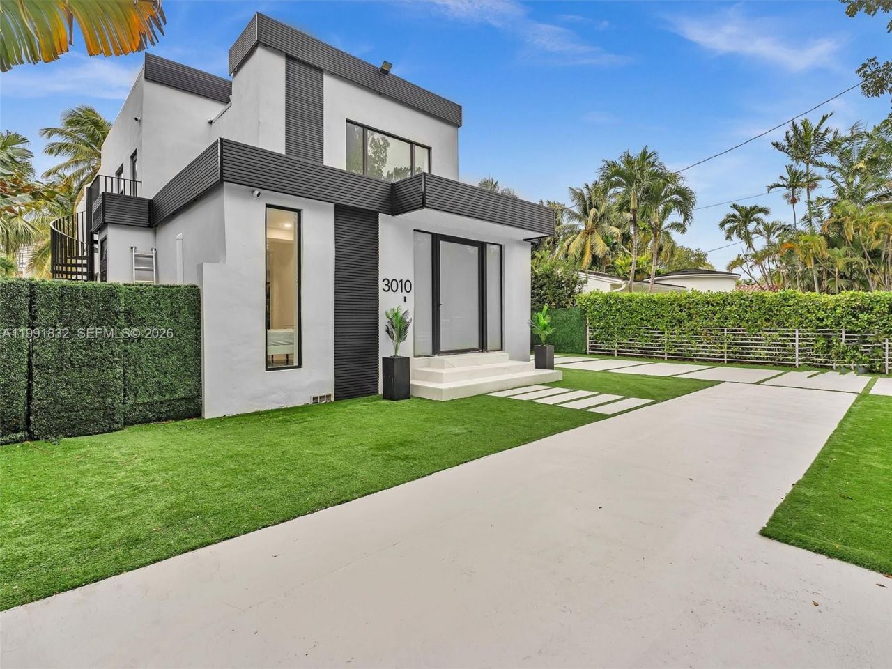 3010 Alton Rd , Miami Beach, FL 33140 Photo