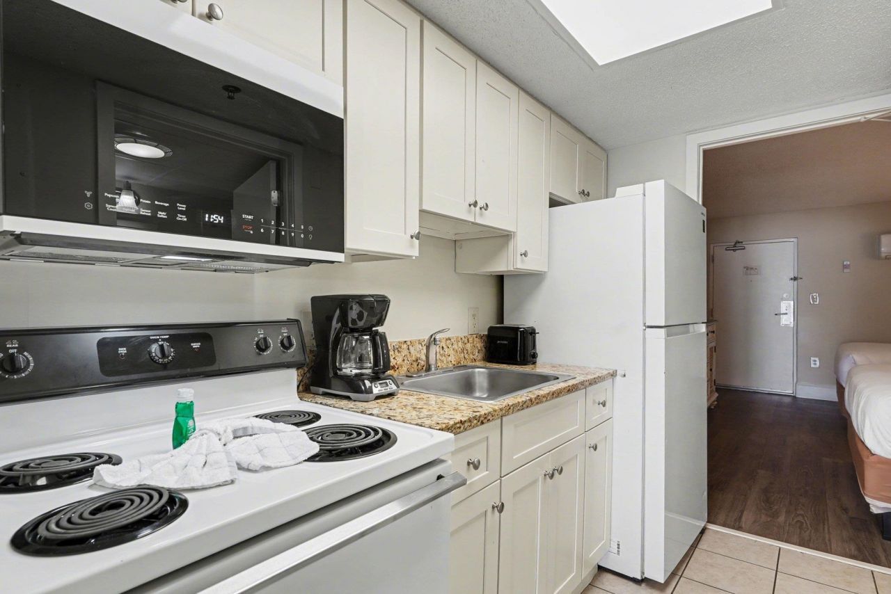 201 S Ocean Blvd. Photo 9