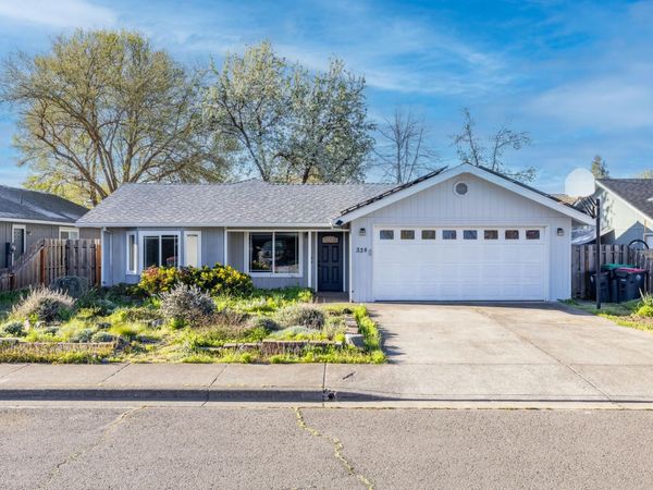 338 Joseph Street, Central Point, OR 97502