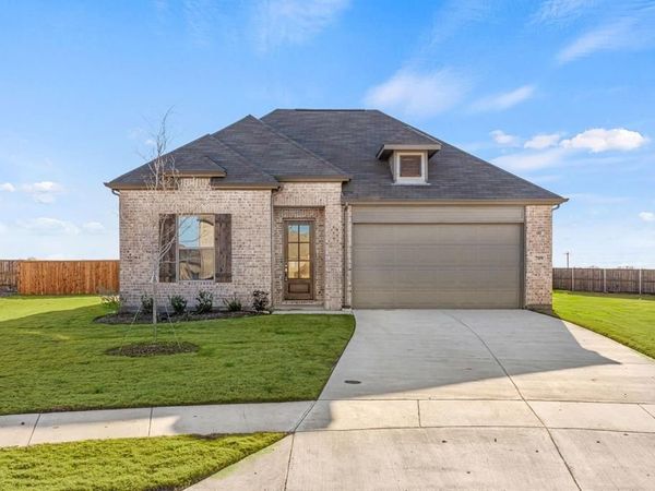 1423 Golden Meadow Drive, Van Alstyne, TX 75495