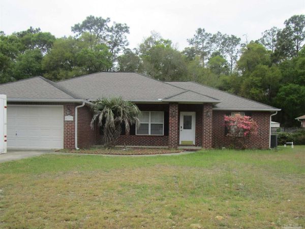 5191 Goshawk Dr, Milton, FL 32570