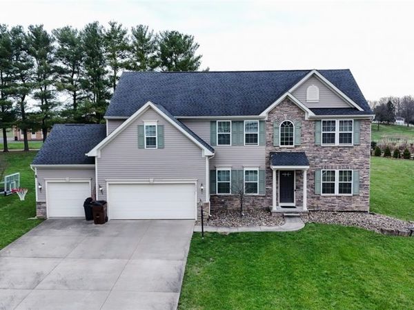 6572 Birchbark Avenue NE, Canton, OH 44721