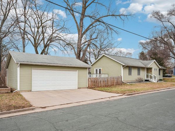 719 Monroe Street N, Hudson, WI 54016