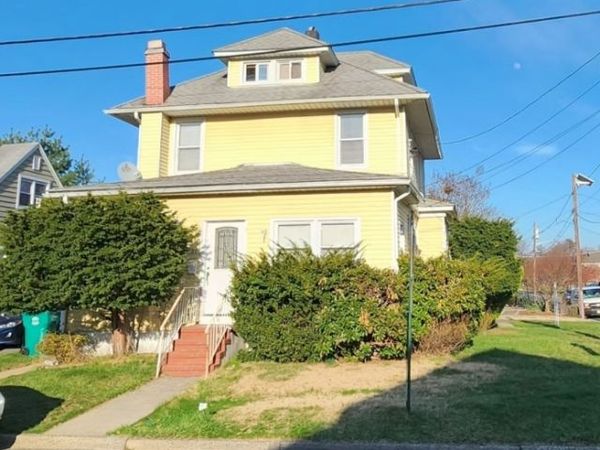 23 Russell Ave, Edison, NJ 08817