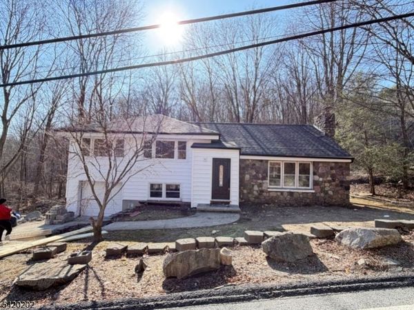 91 Germantown Rd, West Milford, NJ 07480