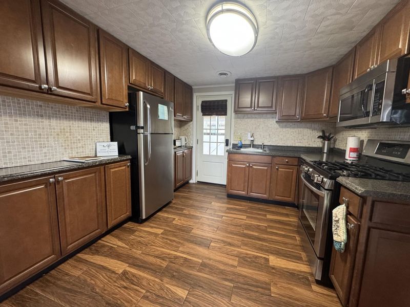 9411 N Lakeshore Drive, Huntsville, OH 43324 Photo 10