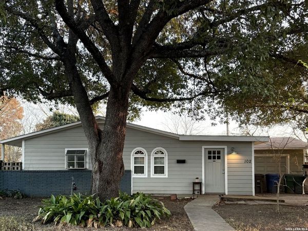 102 Antrim, San Antonio, TX 78218
