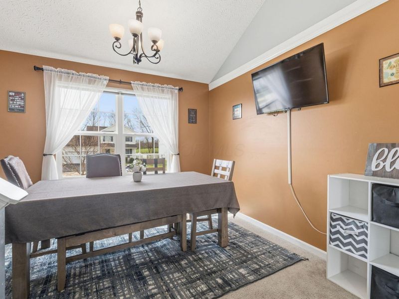 222 Dowler Drive, South Bloomfield, OH 43103 Photo 12