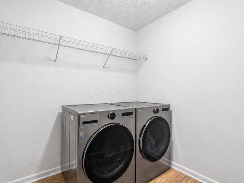 222 Dowler Drive, South Bloomfield, OH 43103 Photo 15