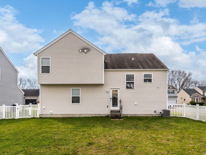 222 Dowler Drive, South Bloomfield, OH 43103 Photo 2