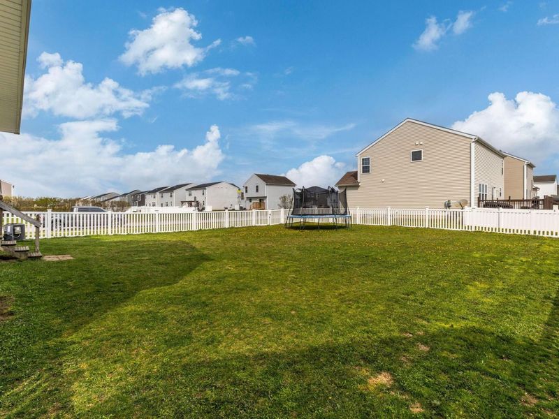 222 Dowler Drive, South Bloomfield, OH 43103 Photo 3