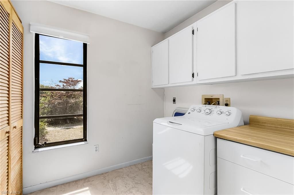 8677 Whispering Pines Dr , Saint James City, FL 33956 Photo