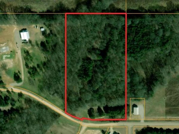 150 Central Boulevard, Flora, MS 39071