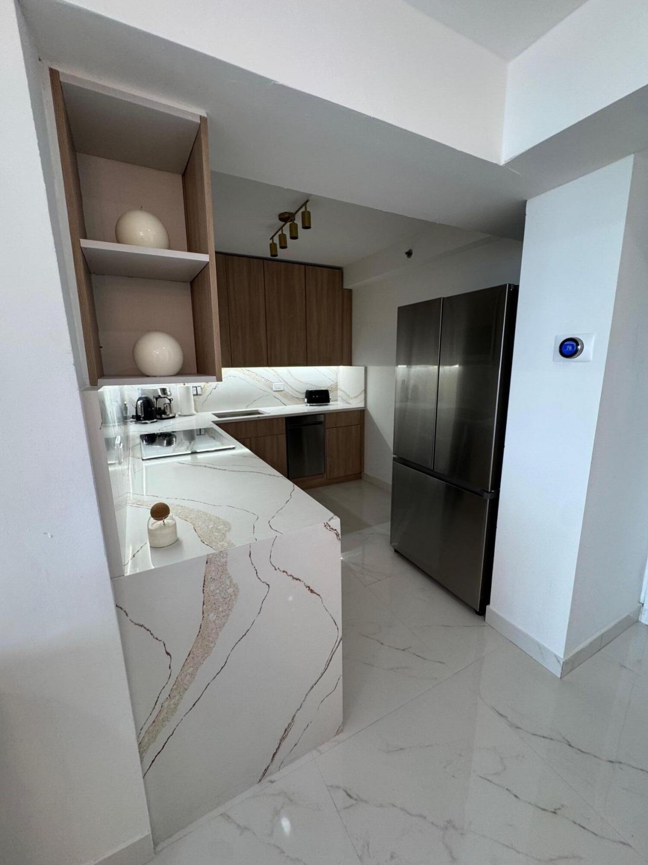 20515 E Country Club Drive, Unit 1442, Miami, FL 33180 Photo