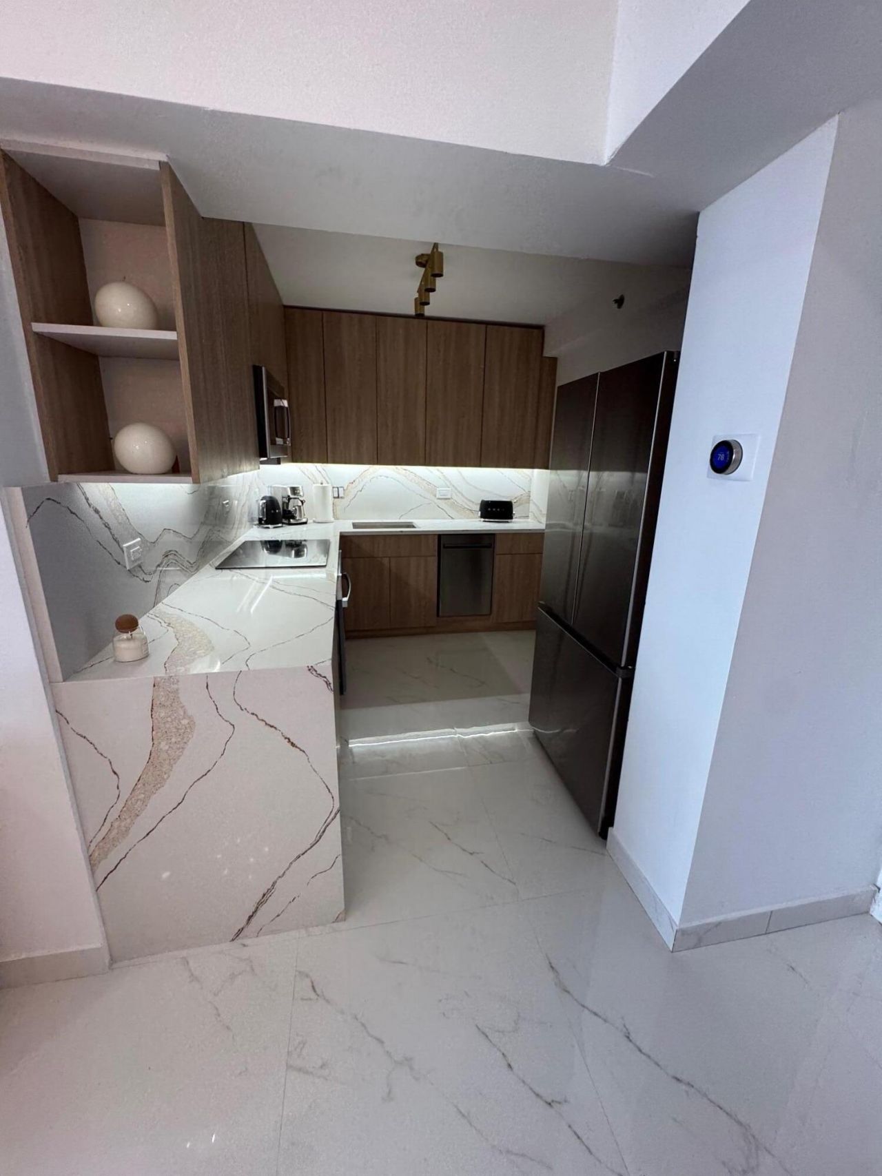 20515 E Country Club Drive, Unit 1442, Miami, FL 33180 Photo