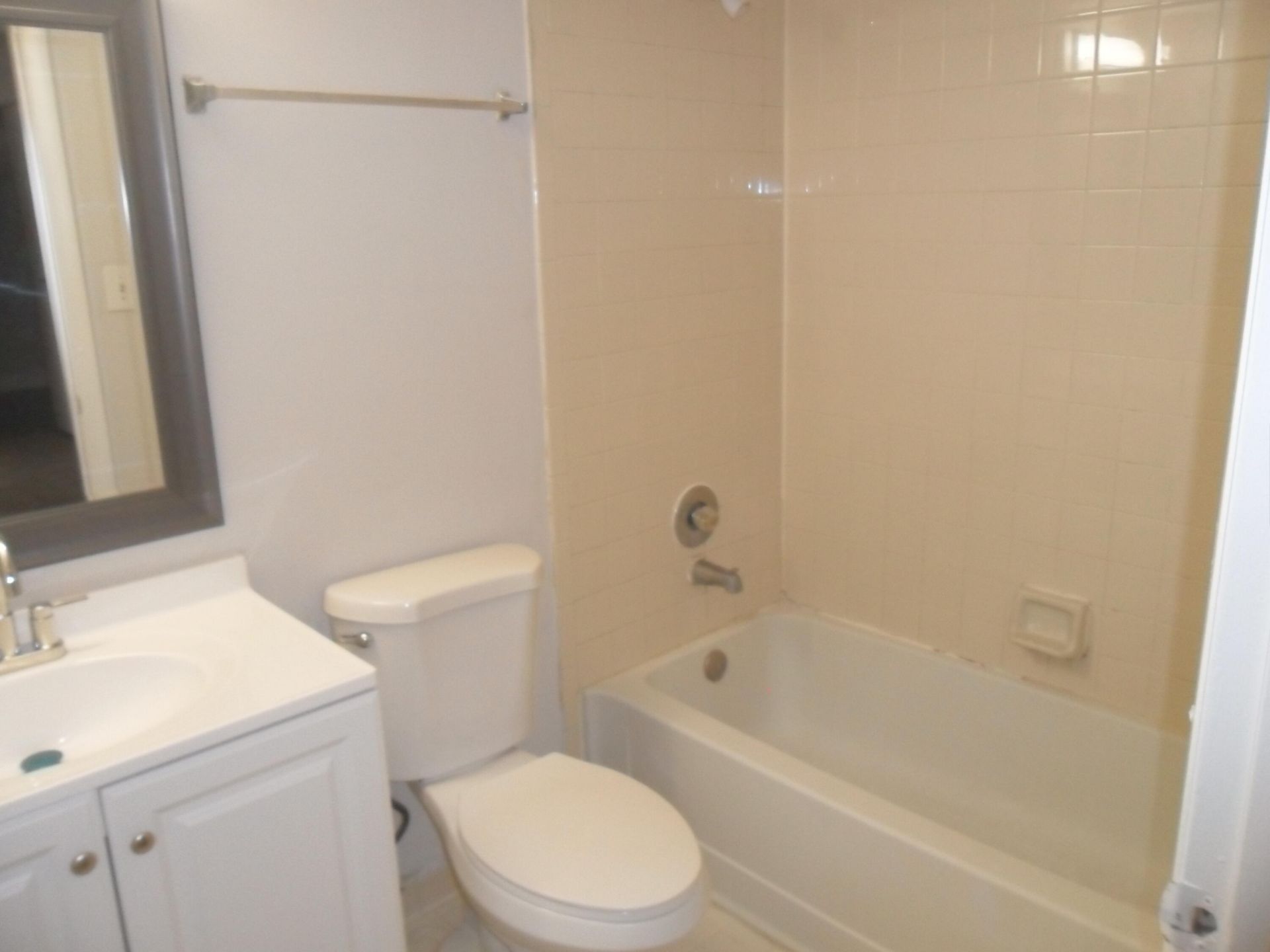 410 Meadows Circle, Unit 410, Boynton Beach, FL 33436 Photo