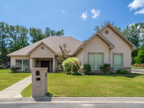 142 APPLE BLOSSOM Place, Hot Springs, AR 71913