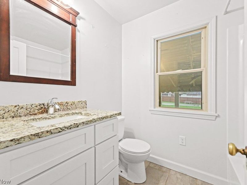 1073 Parkside Drive, Alliance, OH 44601 Photo 18