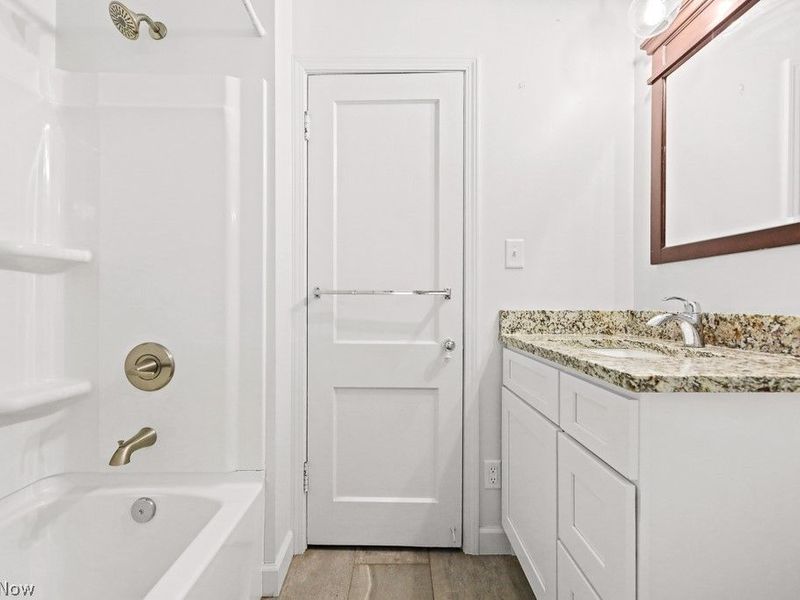 1073 Parkside Drive, Alliance, OH 44601 Photo 19