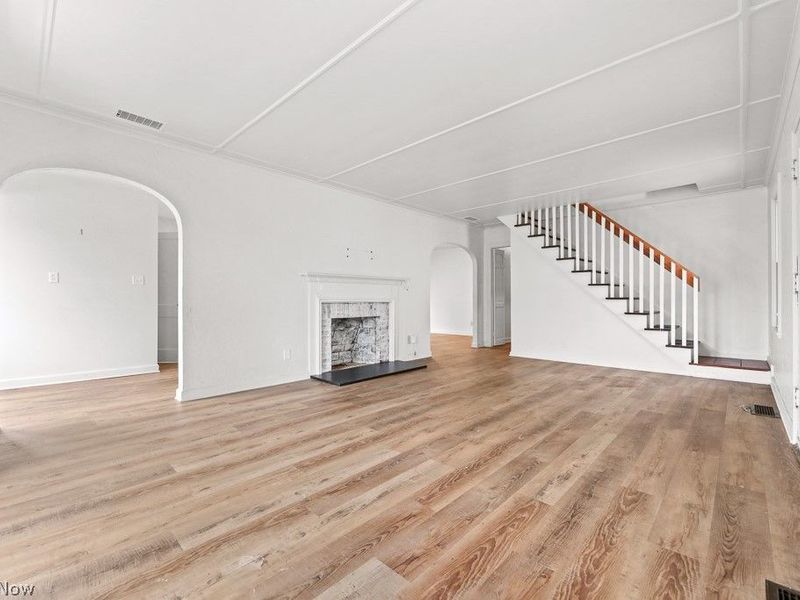 1073 Parkside Drive, Alliance, OH 44601 Photo 6