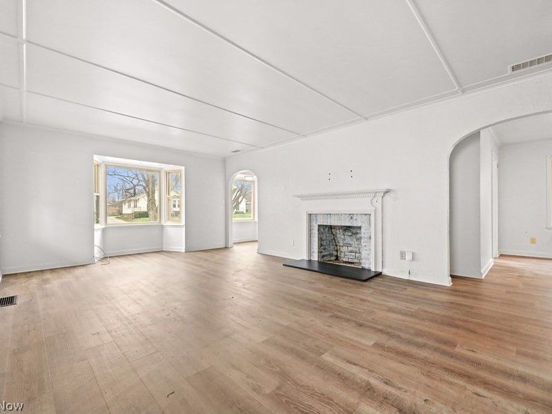 1073 Parkside Drive, Alliance, OH 44601 Photo 7