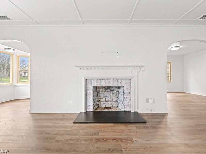 1073 Parkside Drive, Alliance, OH 44601 Photo 8