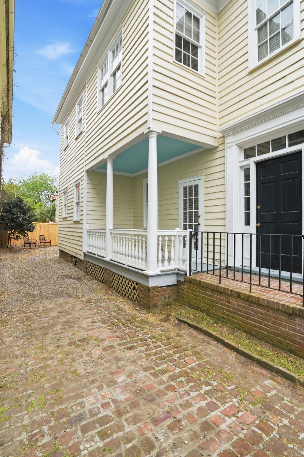 97 Smith Street Photo 10