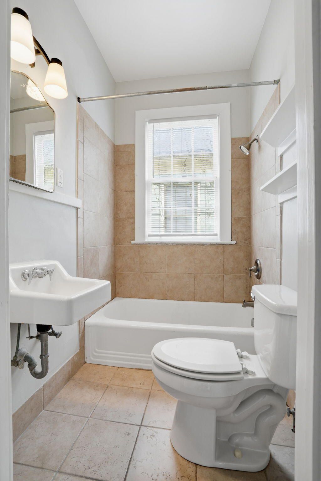 97 Smith Street Photo 23