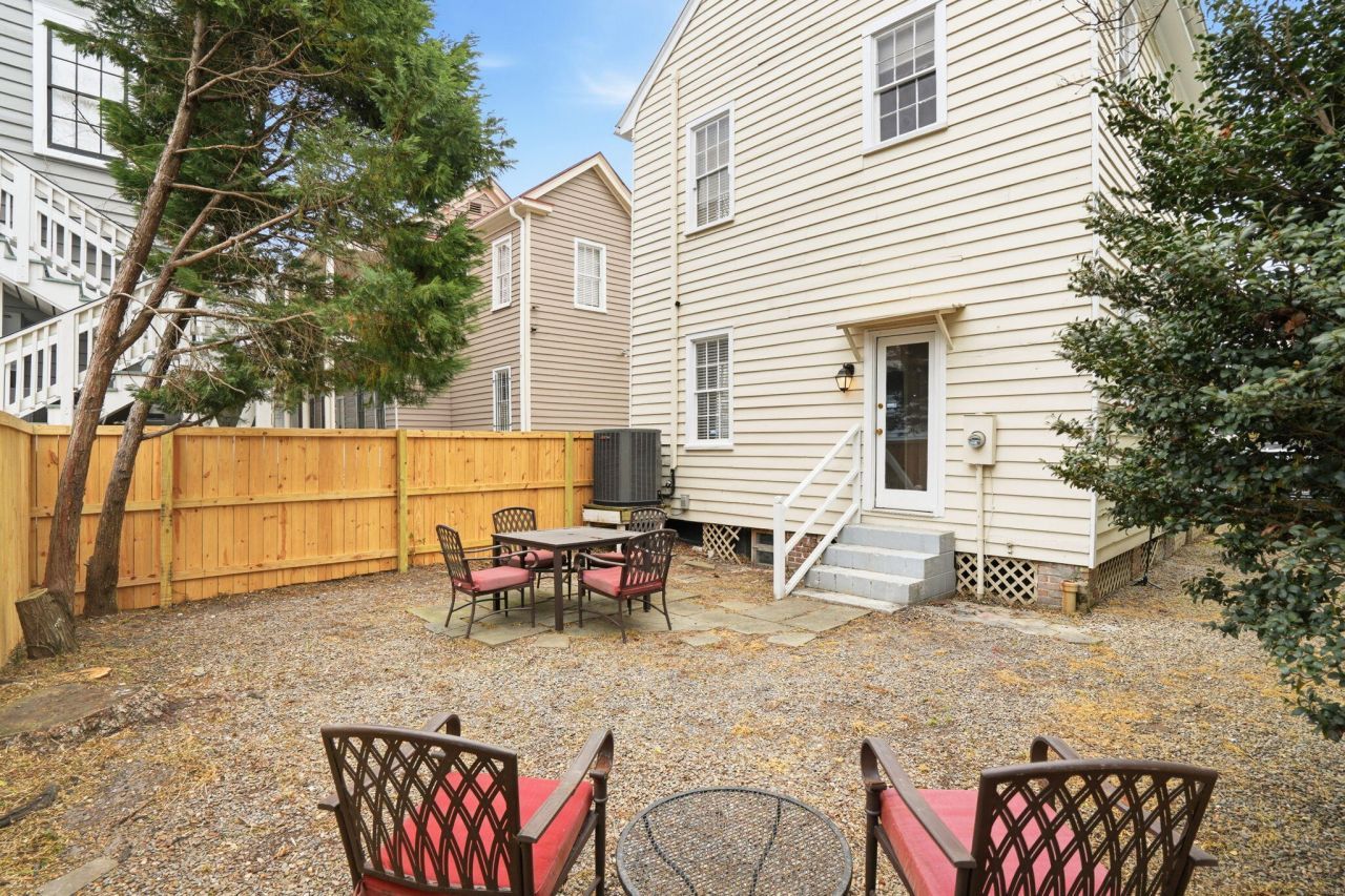 97 Smith Street Photo 26