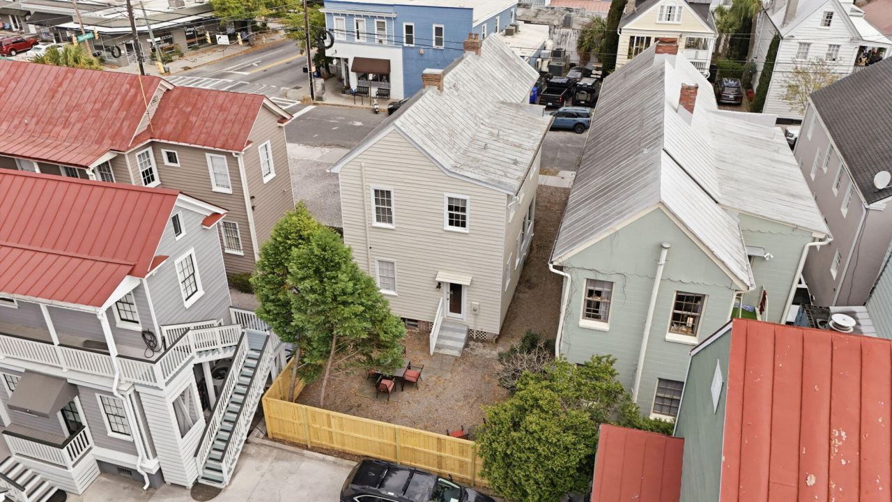 97 Smith Street Photo 29