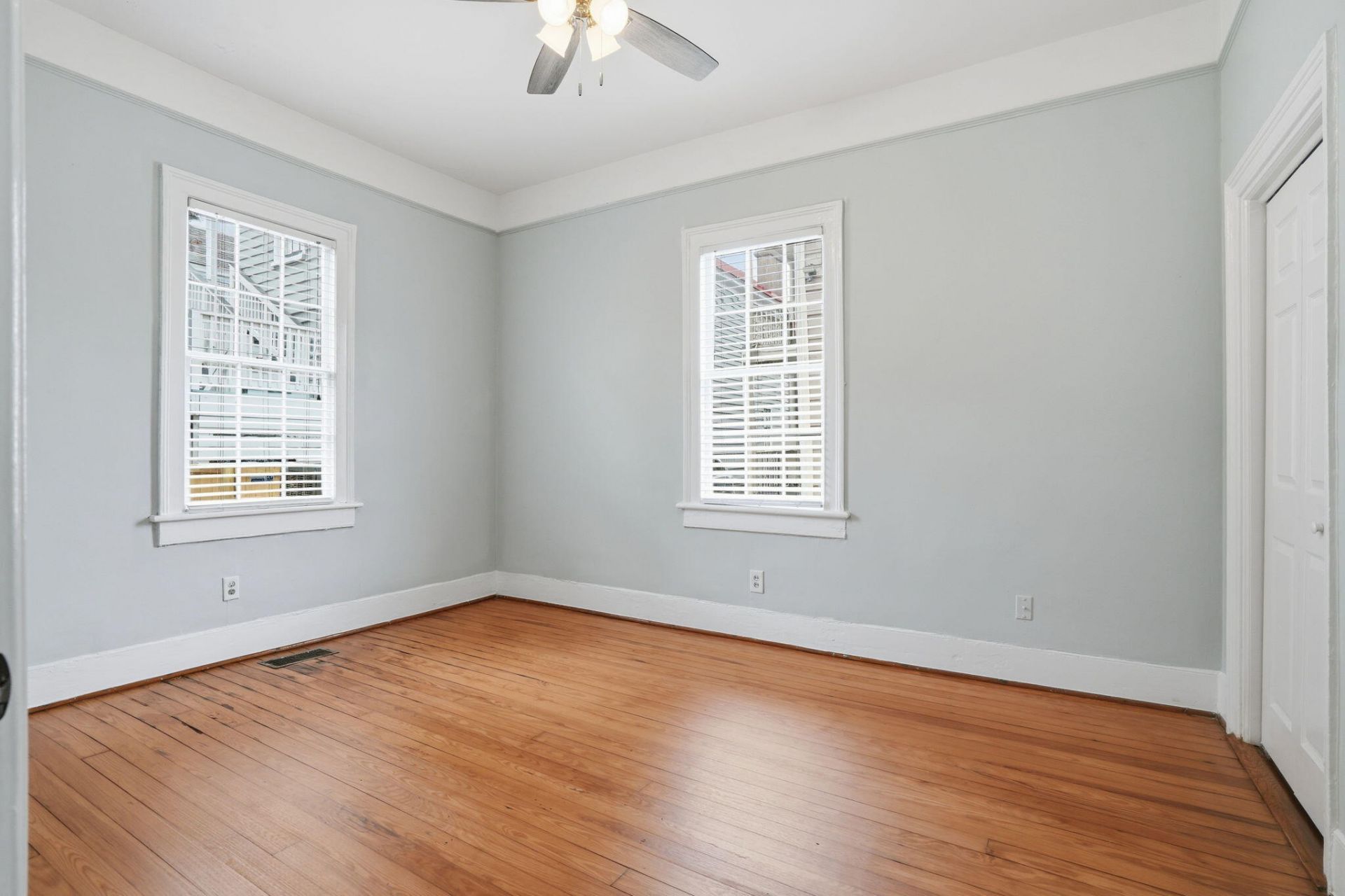 97 Smith Street Photo 7