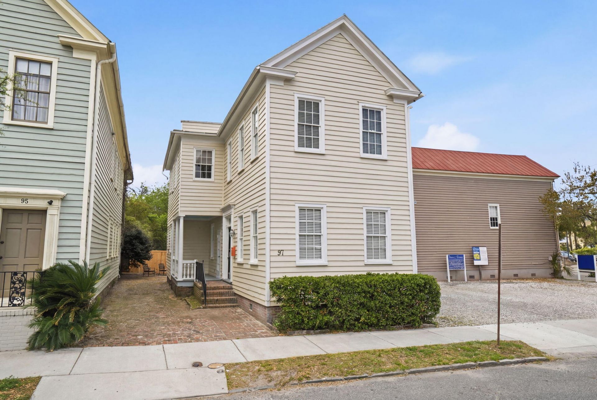 97 Smith Street Photo 9