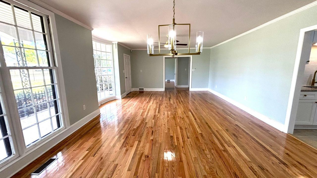 421 River Drive Photo 5