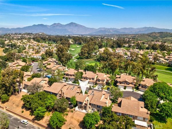 31 Cascada, Rancho Santa Margarita, CA 92688