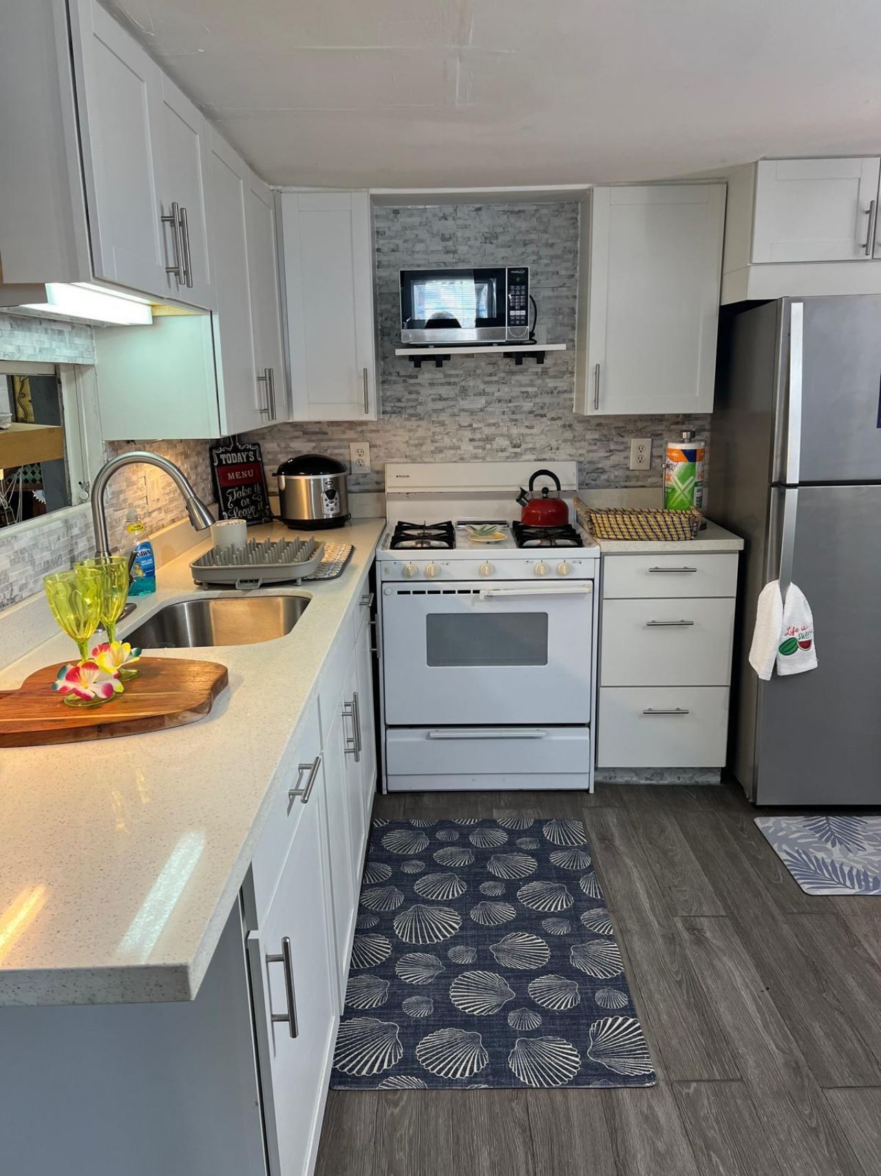 8 Grassy Road, Key Largo, FL 33037 Photo