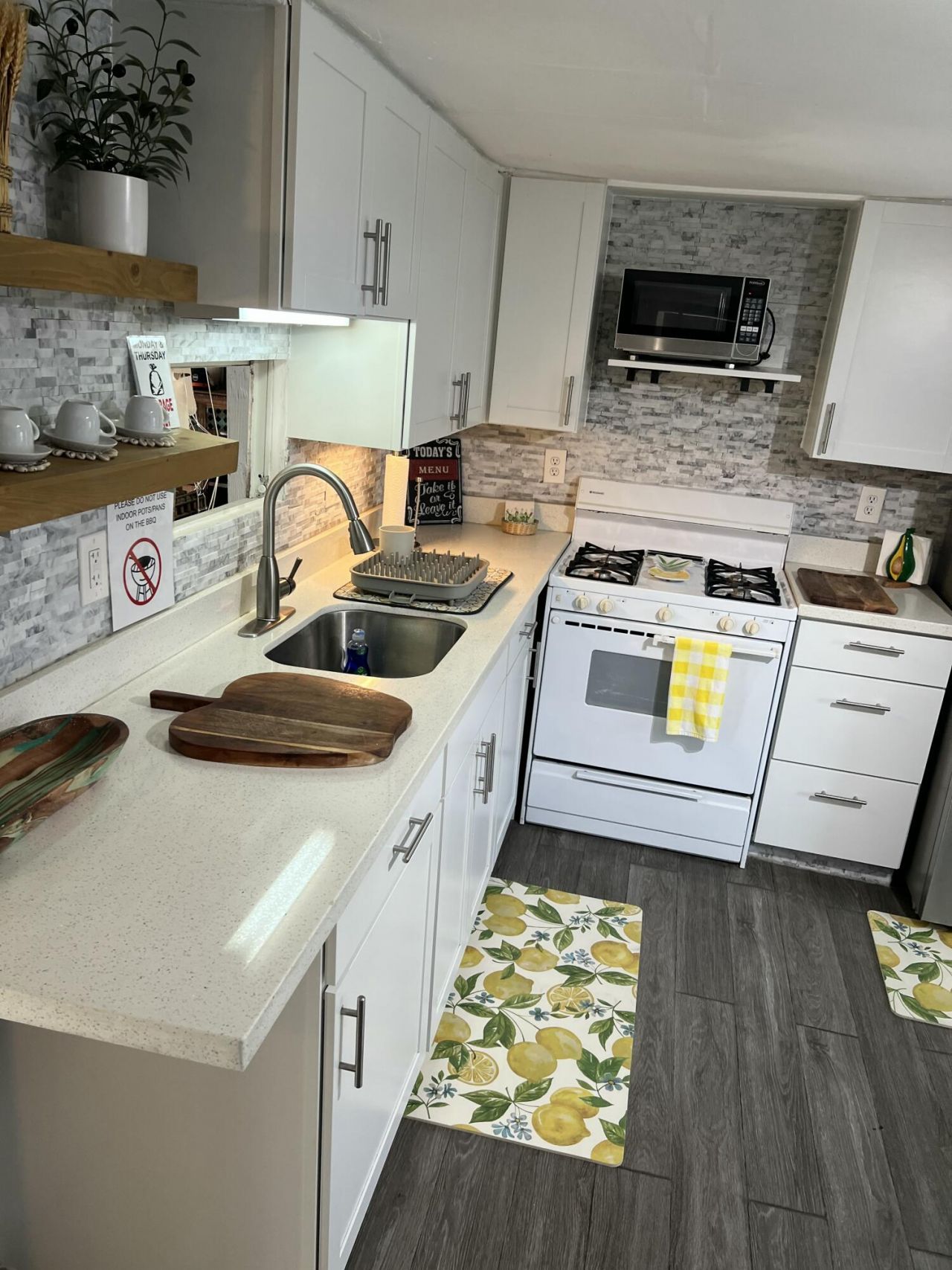 8 Grassy Road, Key Largo, FL 33037 Photo