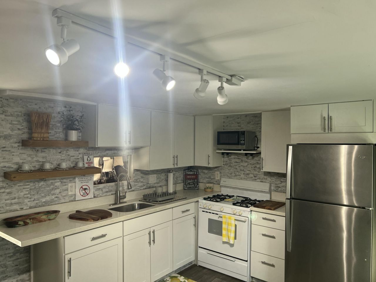 8 Grassy Road, Key Largo, FL 33037 Photo