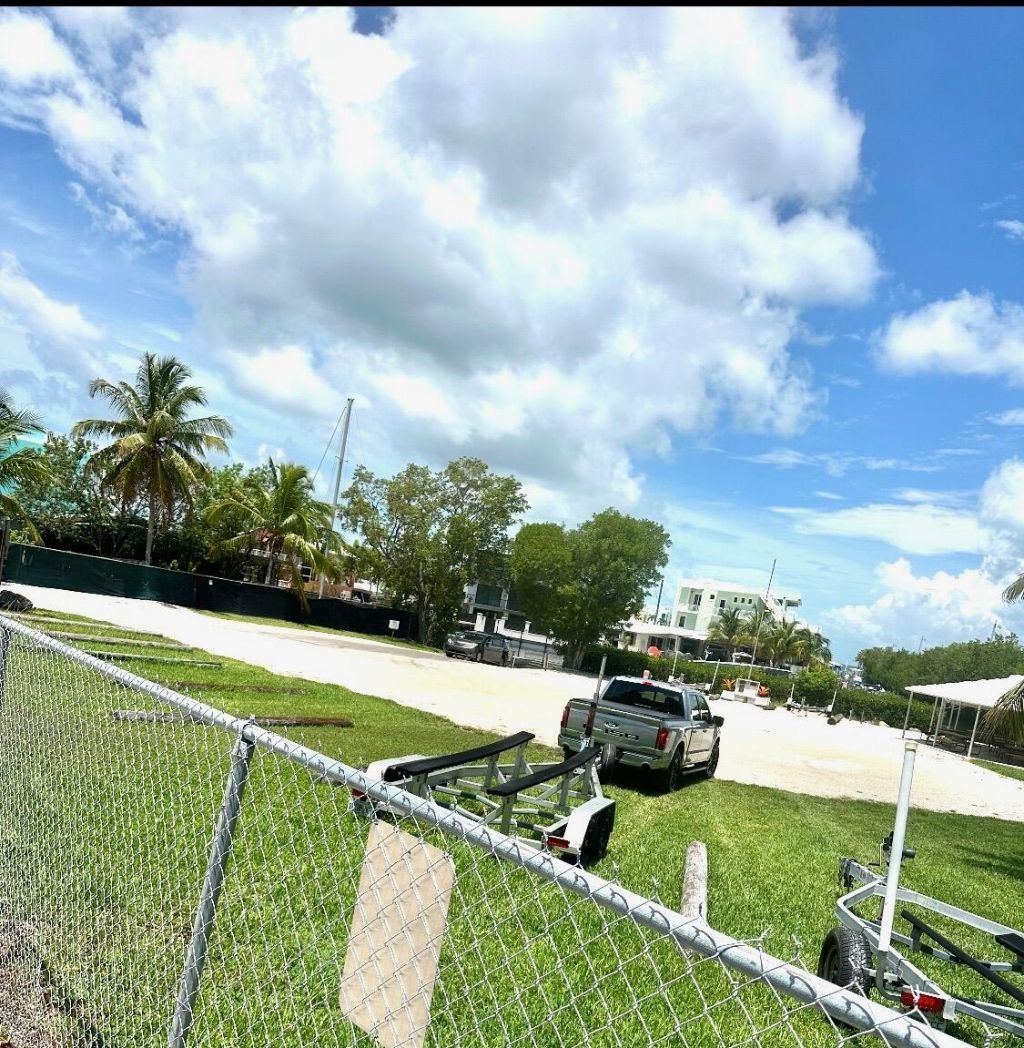 8 Grassy Road, Key Largo, FL 33037 Photo