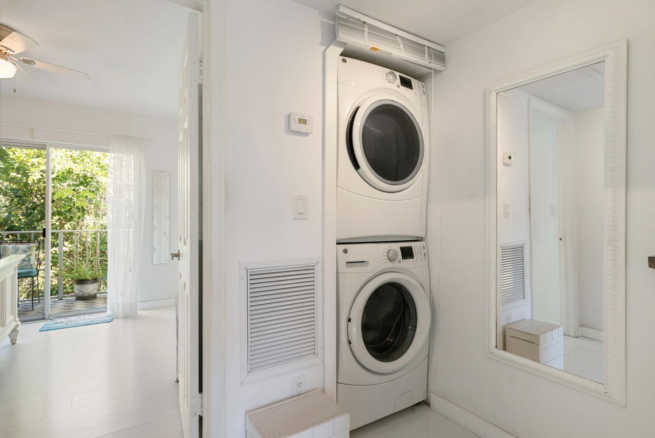 300 Ocean Drive, Unit APT 26, Key Largo, FL 33037 Photo