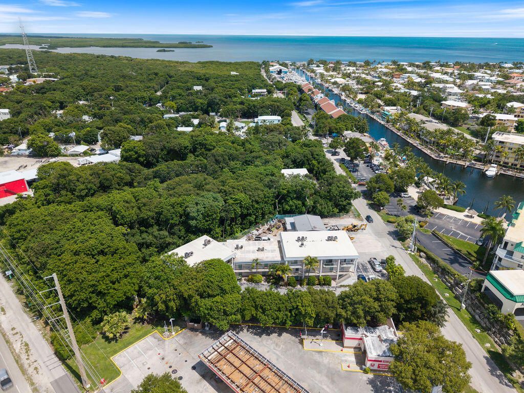 300 Ocean Drive, Unit APT 26, Key Largo, FL 33037 Photo