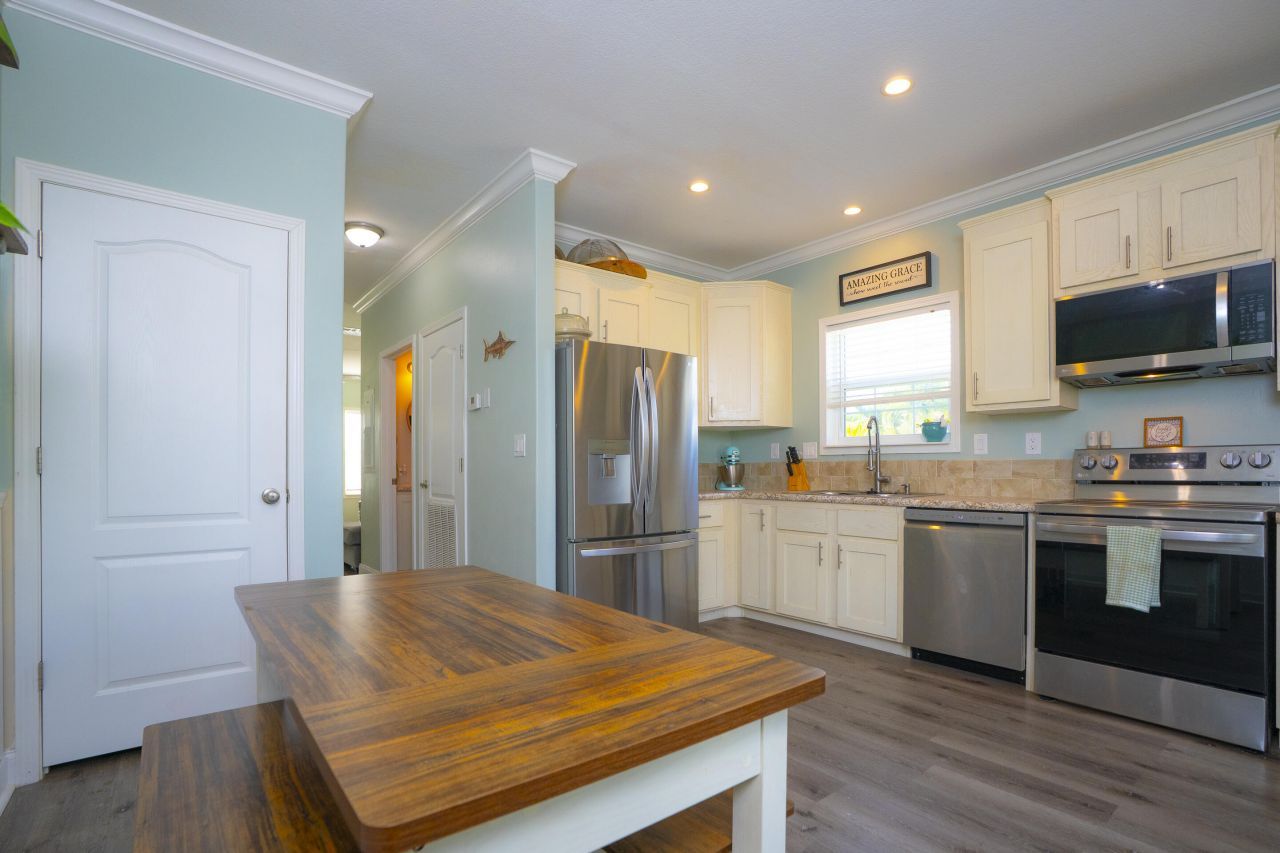 55 Ed Swift Road, Big Coppitt, FL 33040 Photo