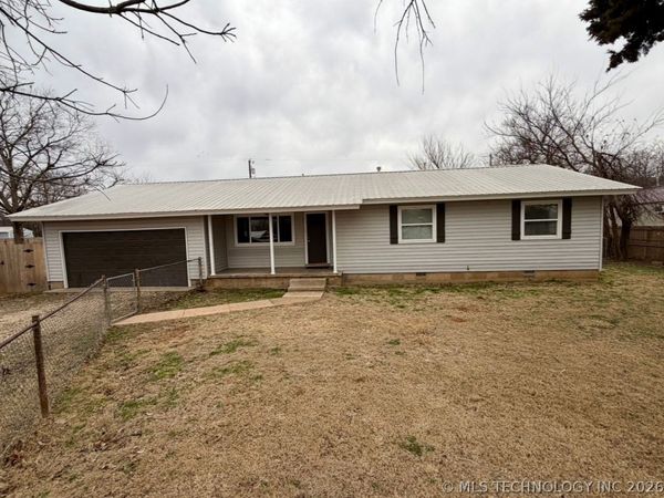 408 S Saltwell Street, Salina, OK 74365